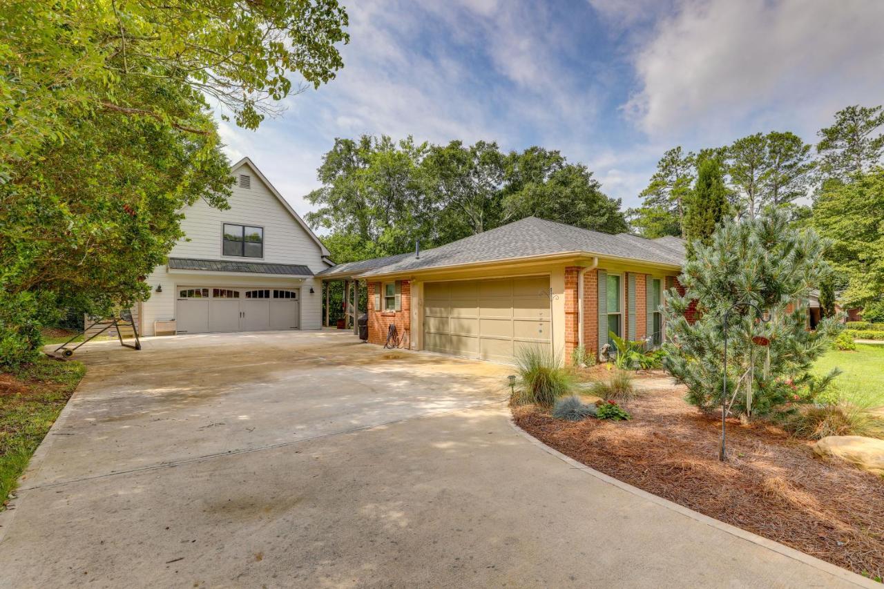 Cozy Covington Studio Rental Near Historic Square! Exterior photo
