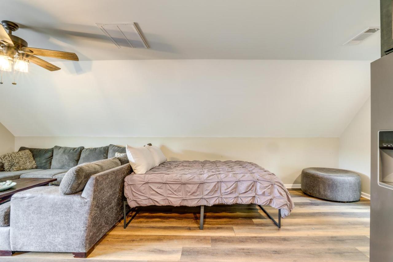Cozy Covington Studio Rental Near Historic Square! Exterior photo