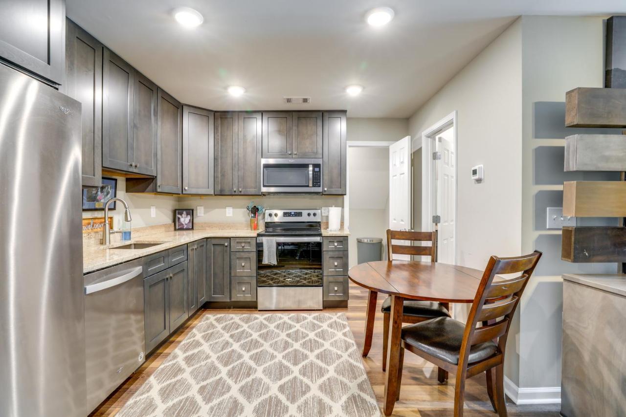 Cozy Covington Studio Rental Near Historic Square! Exterior photo